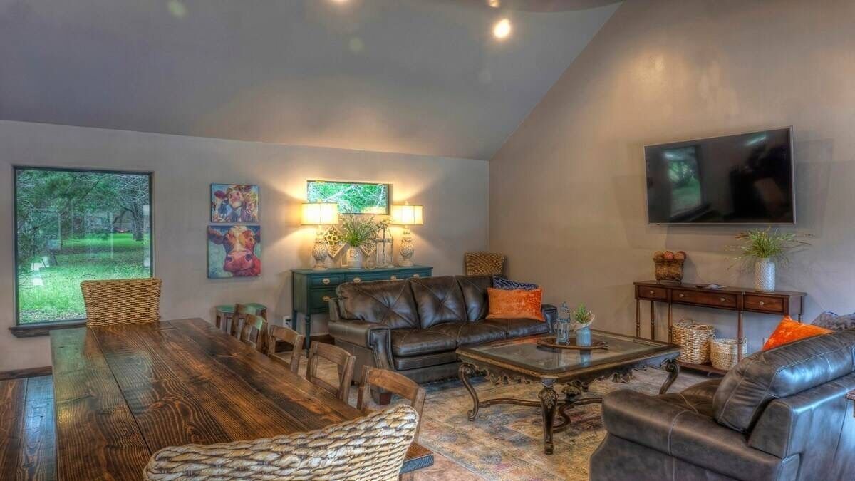 Photo of Livingroom in Concan