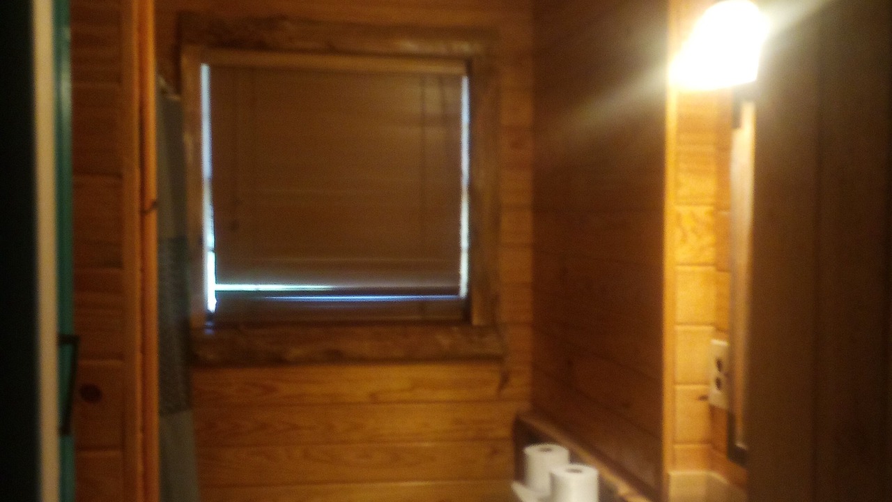 Photo of Bathroom in Broaddus