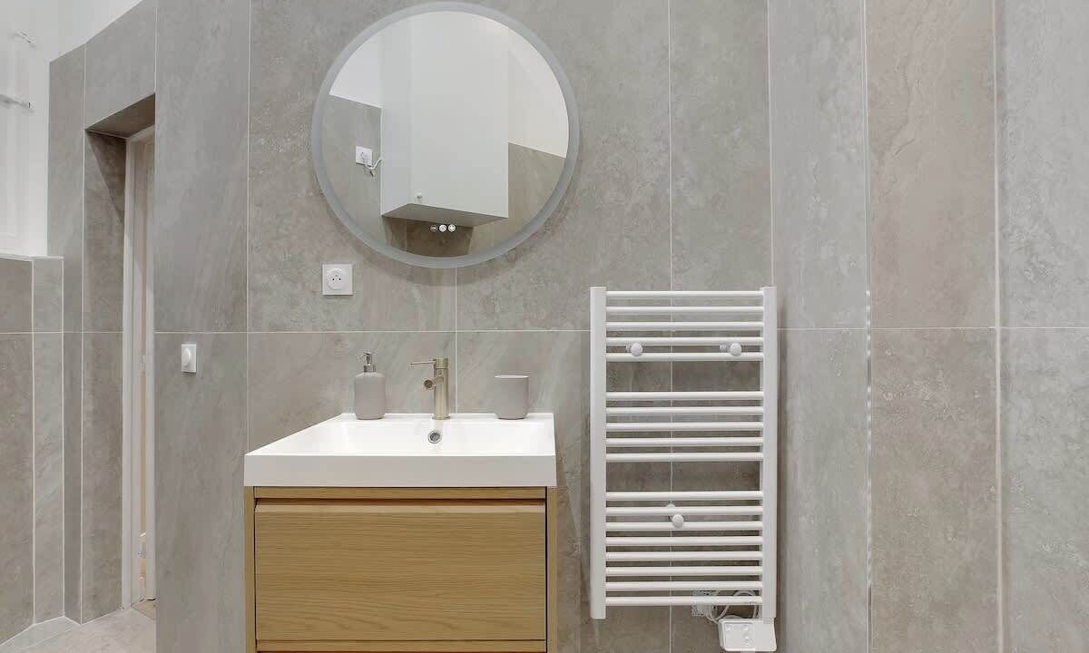 Photo of Bathroom in Odeon