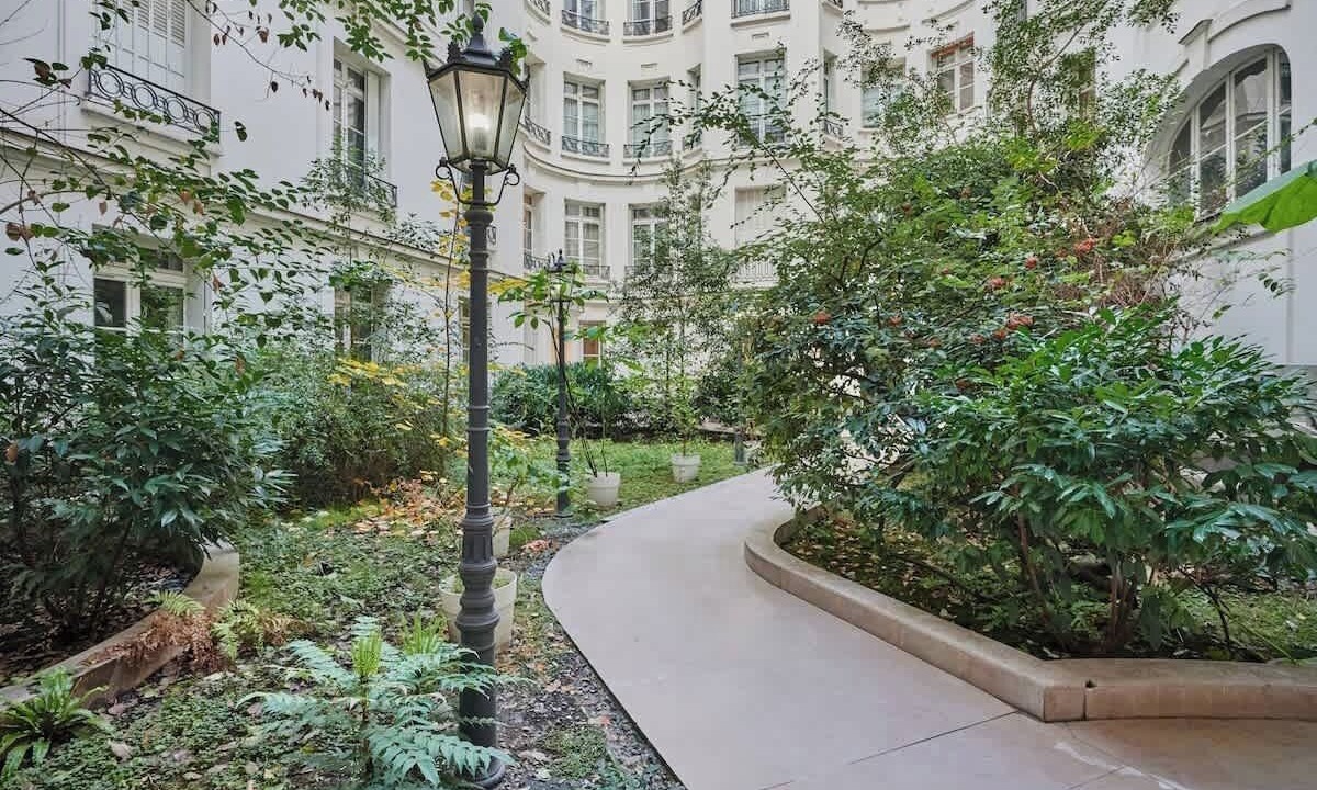 Photo of Outdoor in Porte-Dauphine