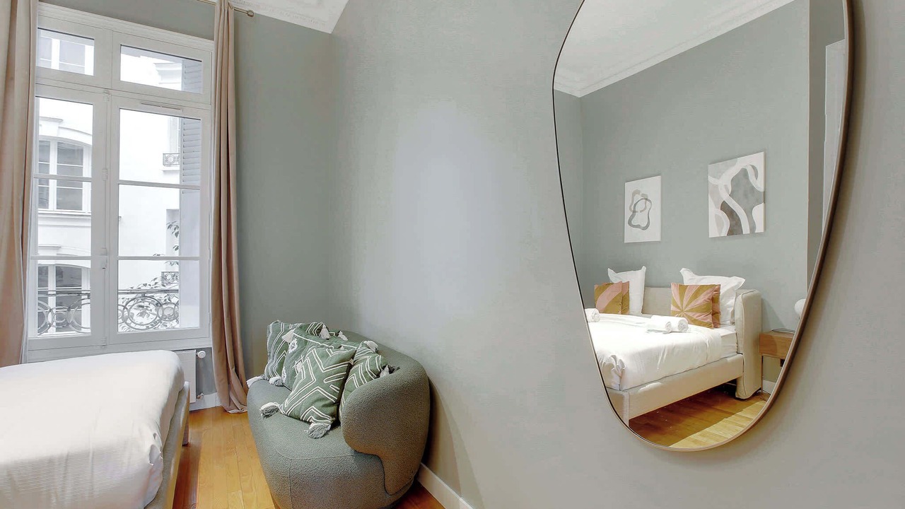 Photo of Bedroom in Porte-Dauphine
