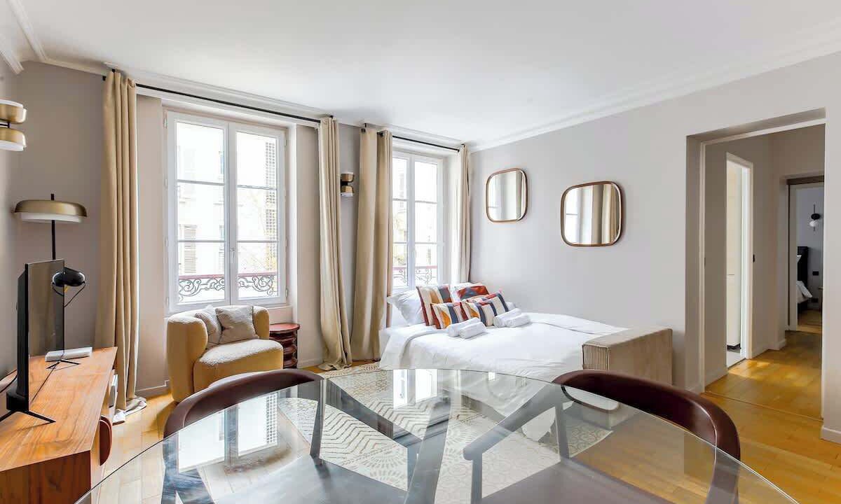 Photo of Bedroom in 7th Arrondissement