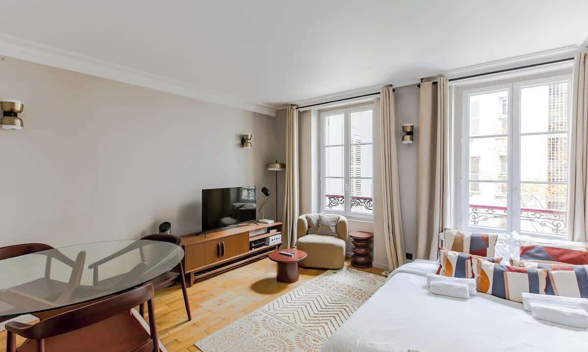 Photo of Bedroom in 7th Arrondissement