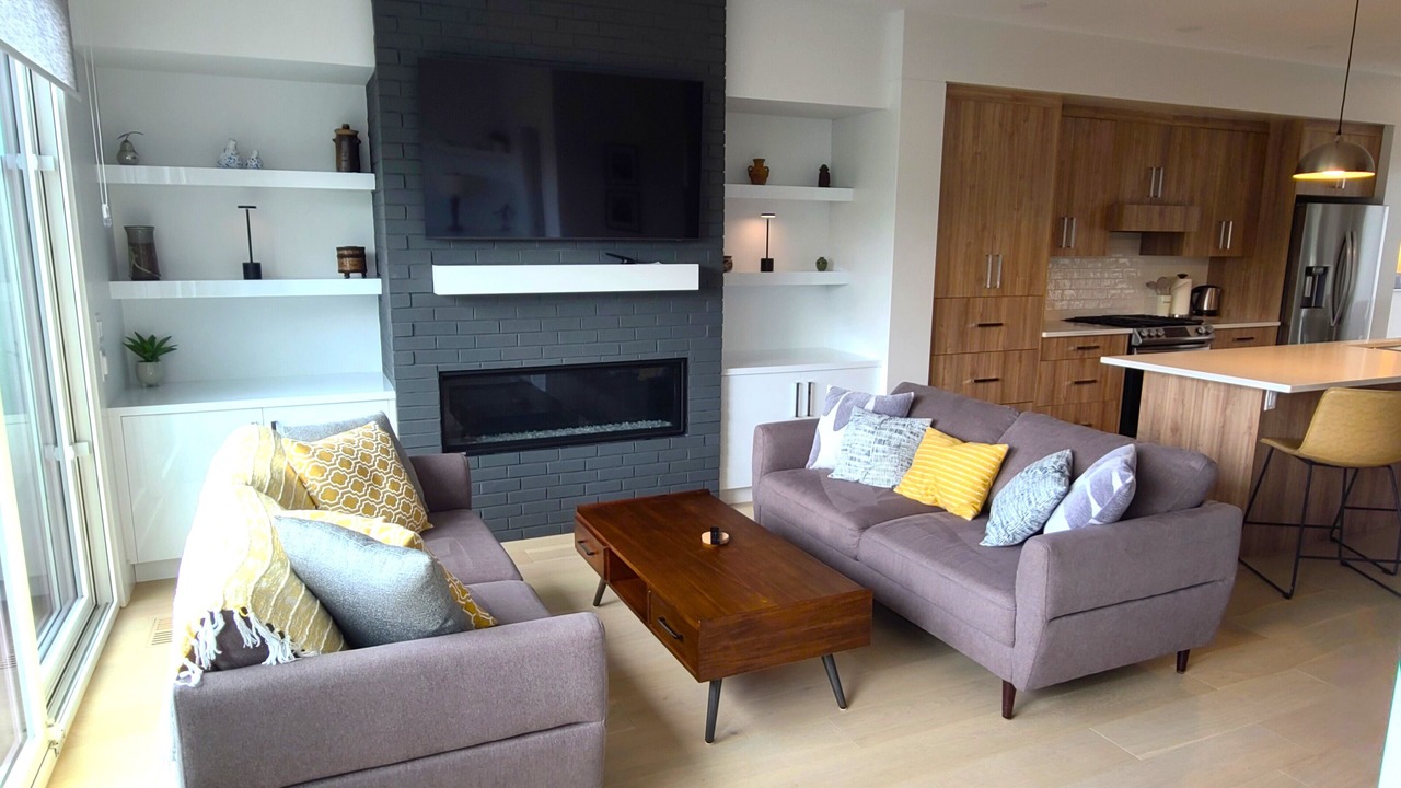 Photo of Livingroom in Southeast Calgary