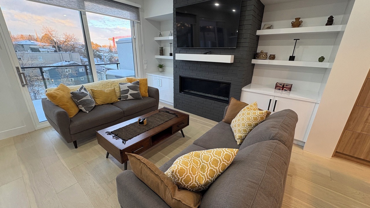 Photo of Livingroom in Southeast Calgary