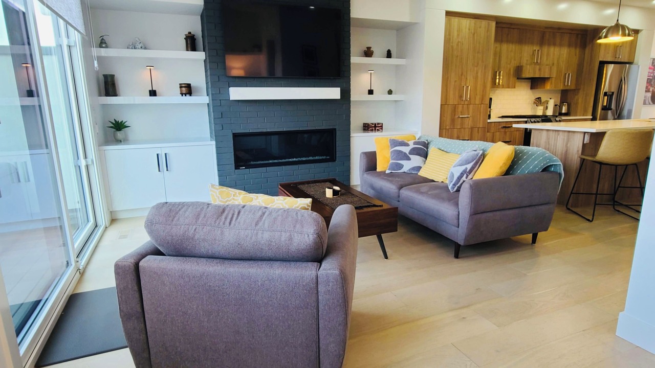 Photo of Livingroom in Southeast Calgary