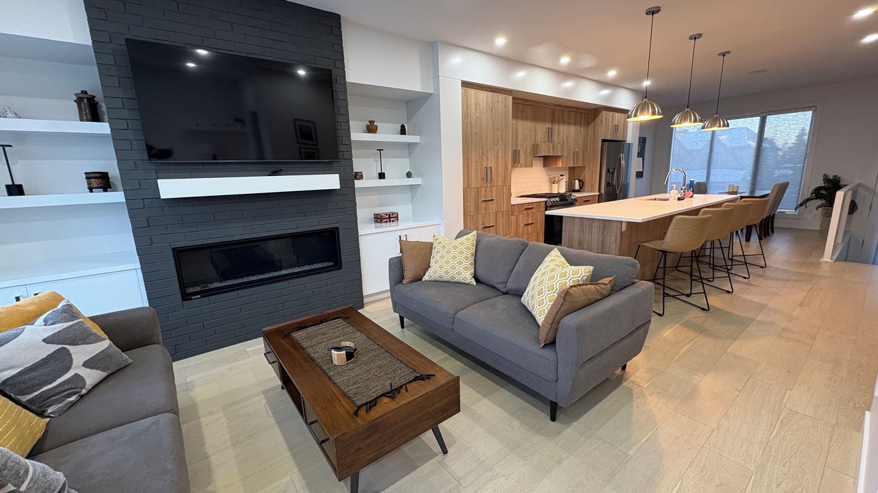 Photo of Livingroom in Southeast Calgary