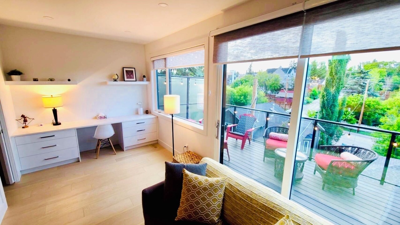 Photo of Livingroom in Southeast Calgary
