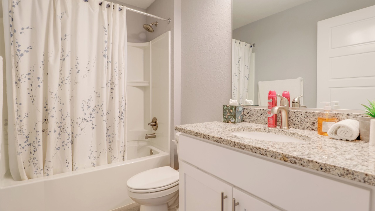 Photo of Bathroom in Candler
