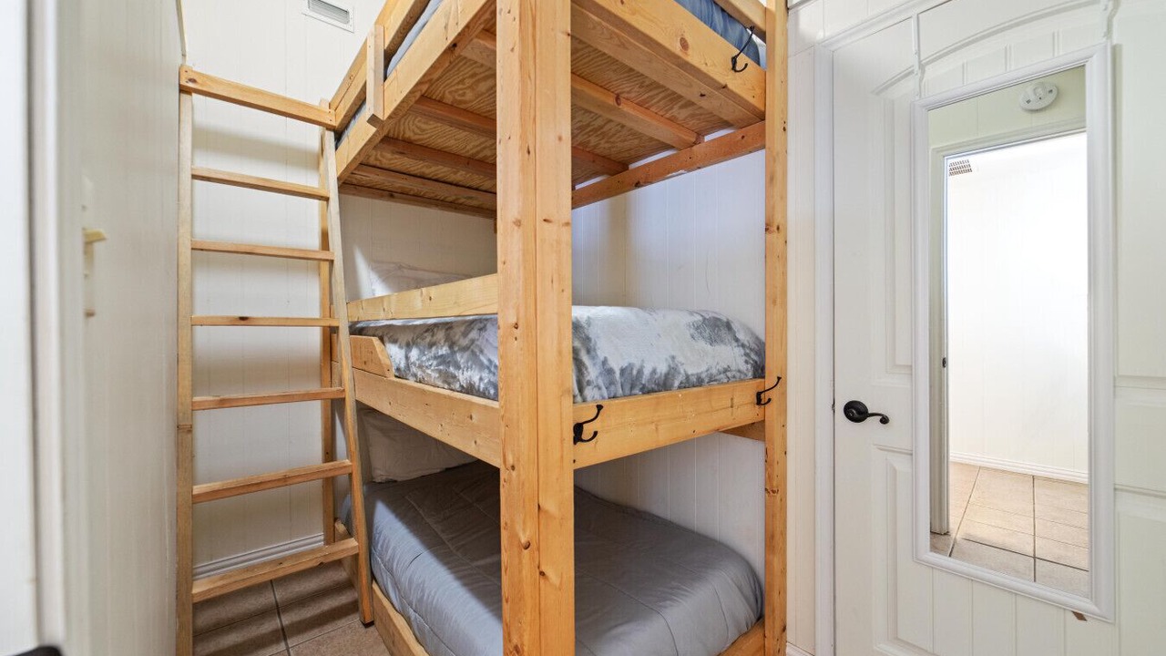 Photo of Bedroom in Brownwood