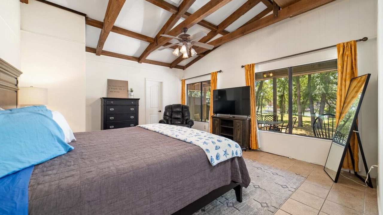 Photo of Bedroom in Brownwood