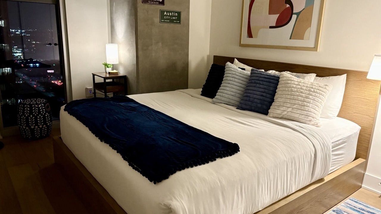 Photo of Bedroom in Rainey Street Historic District