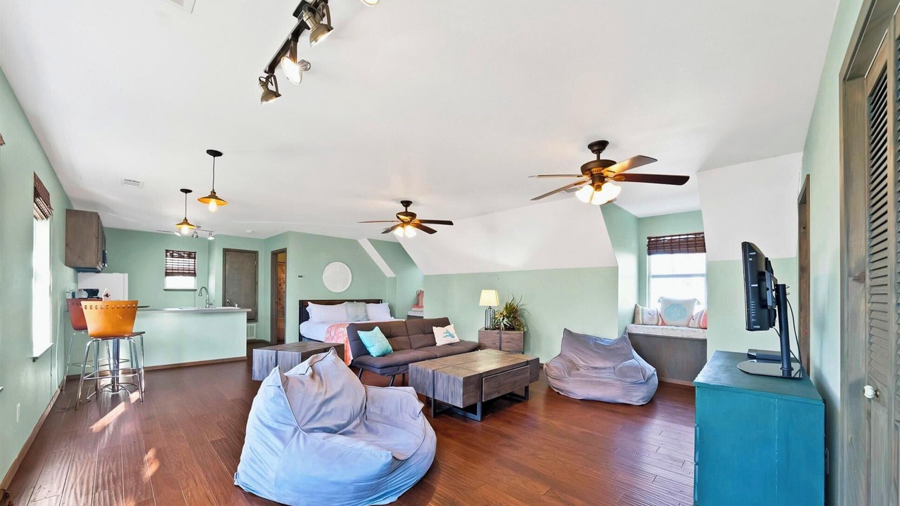 Photo of Bedroom in Quinlan
