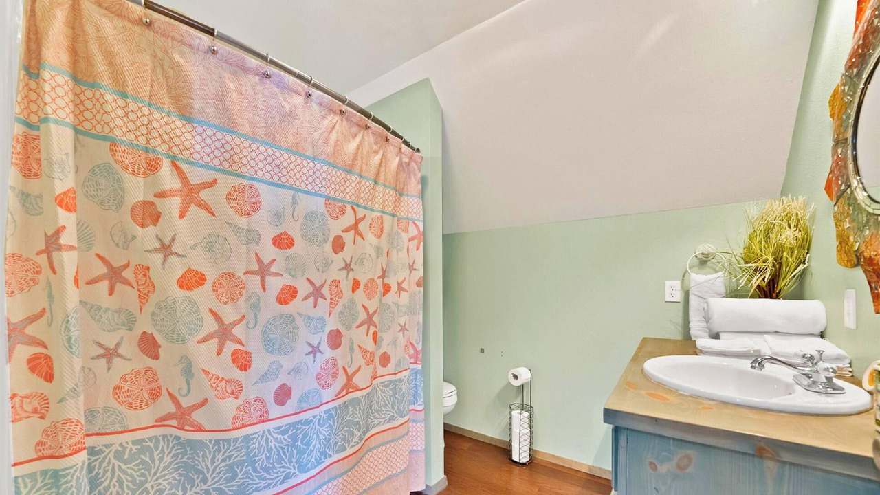 Photo of Bathroom in Quinlan