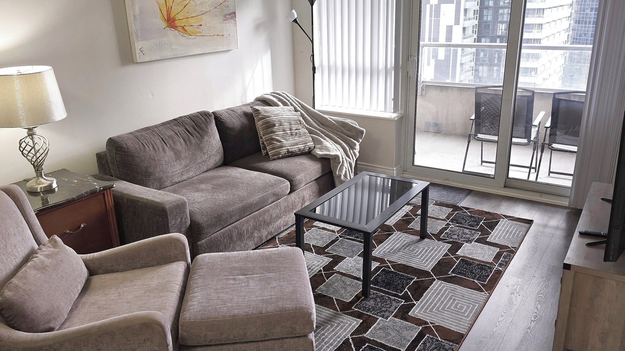 Photo of Livingroom in Toronto Entertainment District