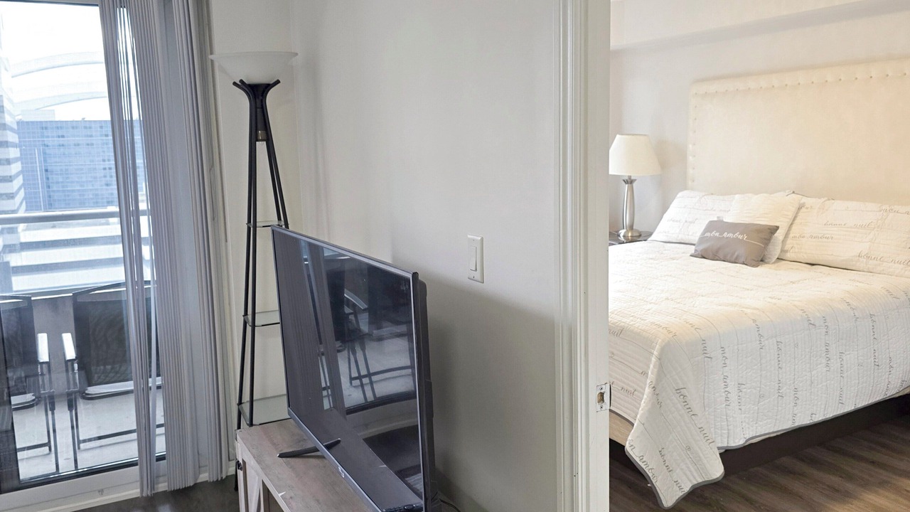 Photo of Bedroom in Toronto Entertainment District