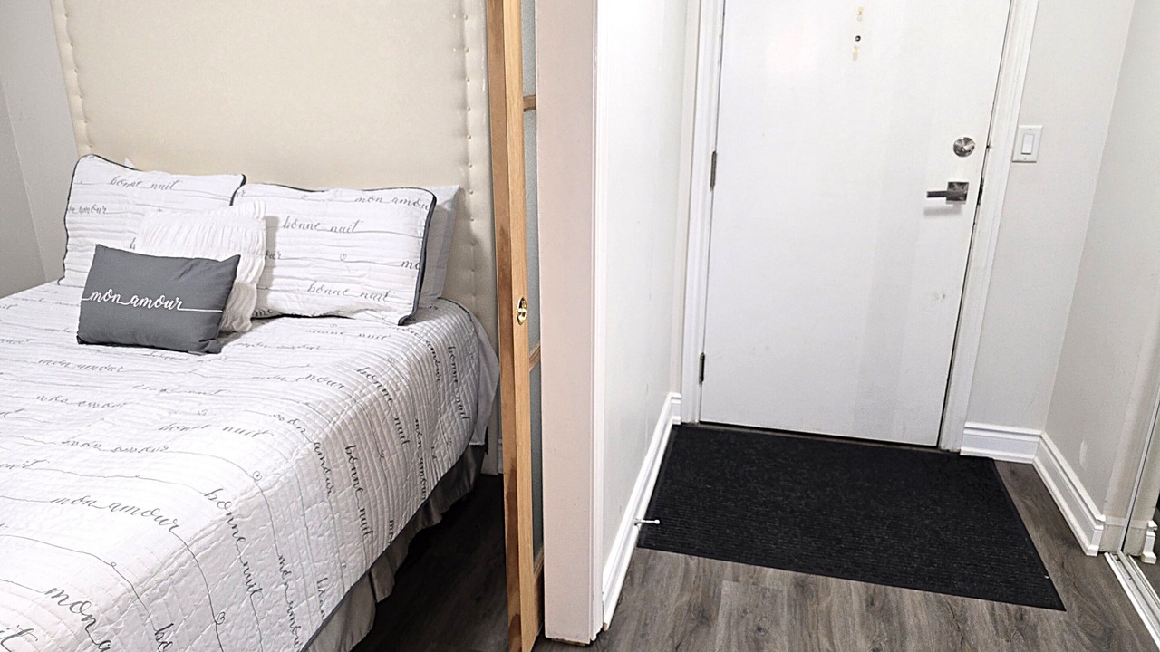 Photo of Bedroom in Toronto Entertainment District