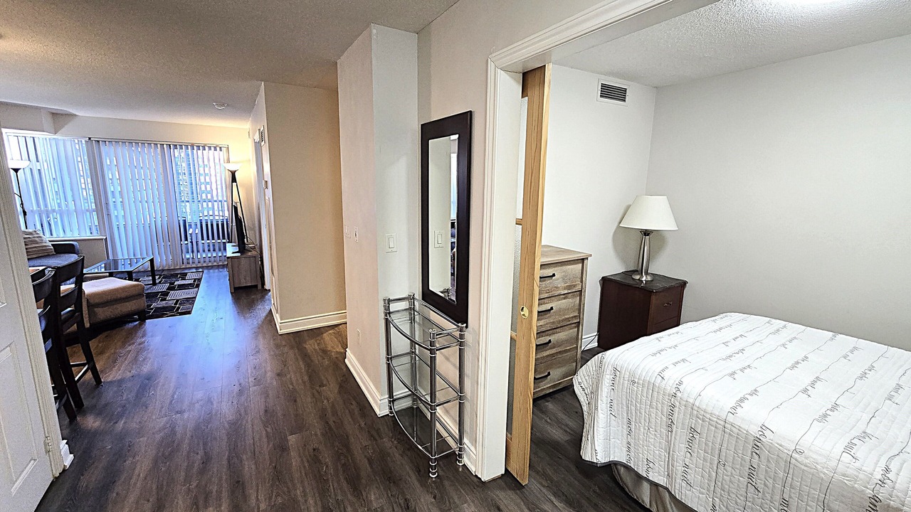 Photo of Bedroom in Toronto Entertainment District