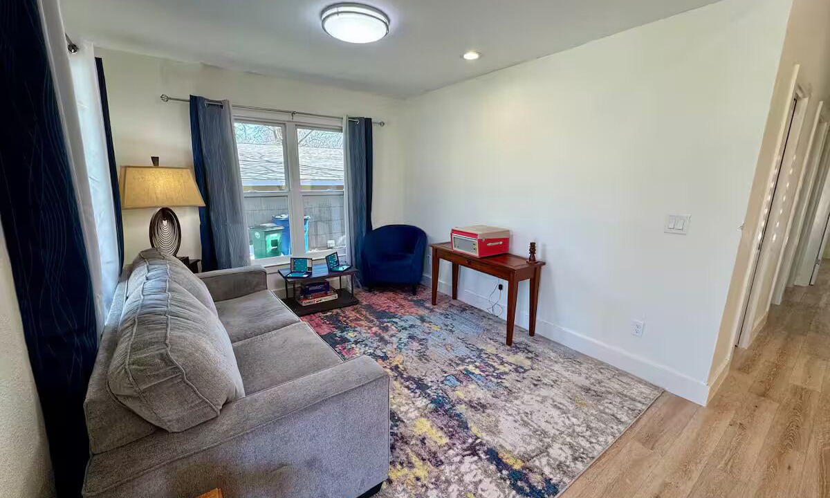 Photo of Livingroom in Highland