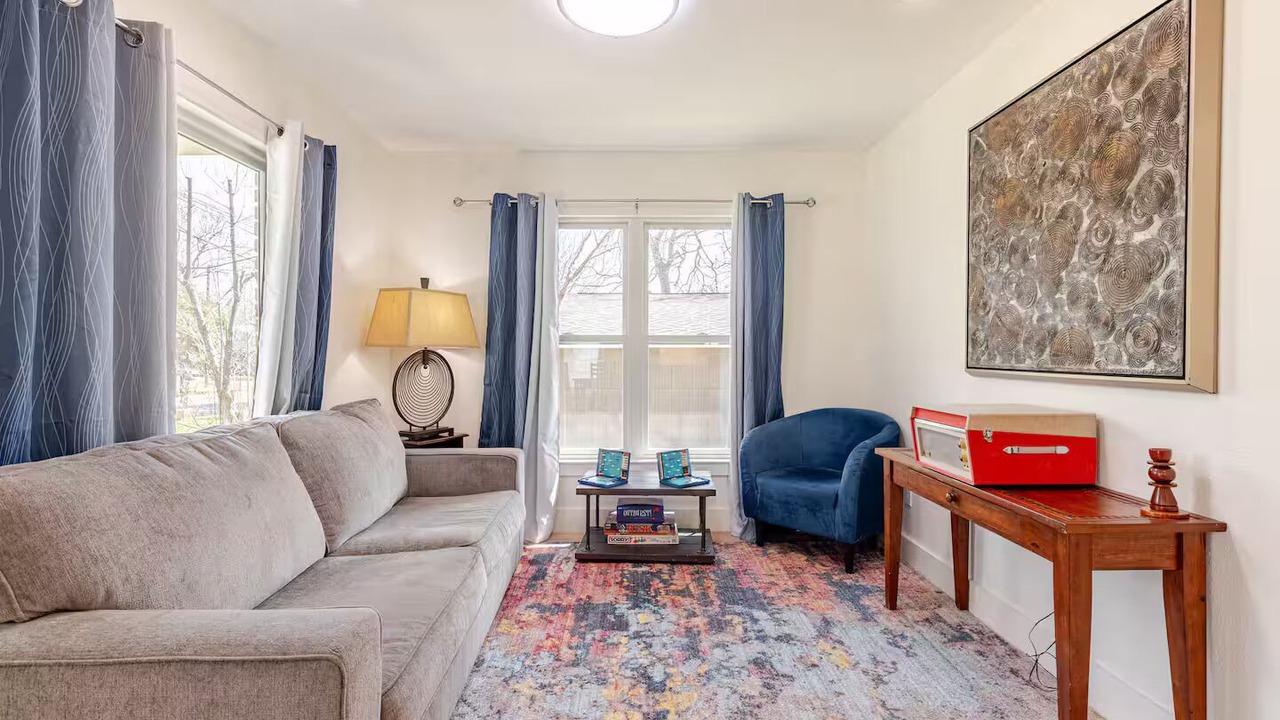 Photo of Livingroom in Highland