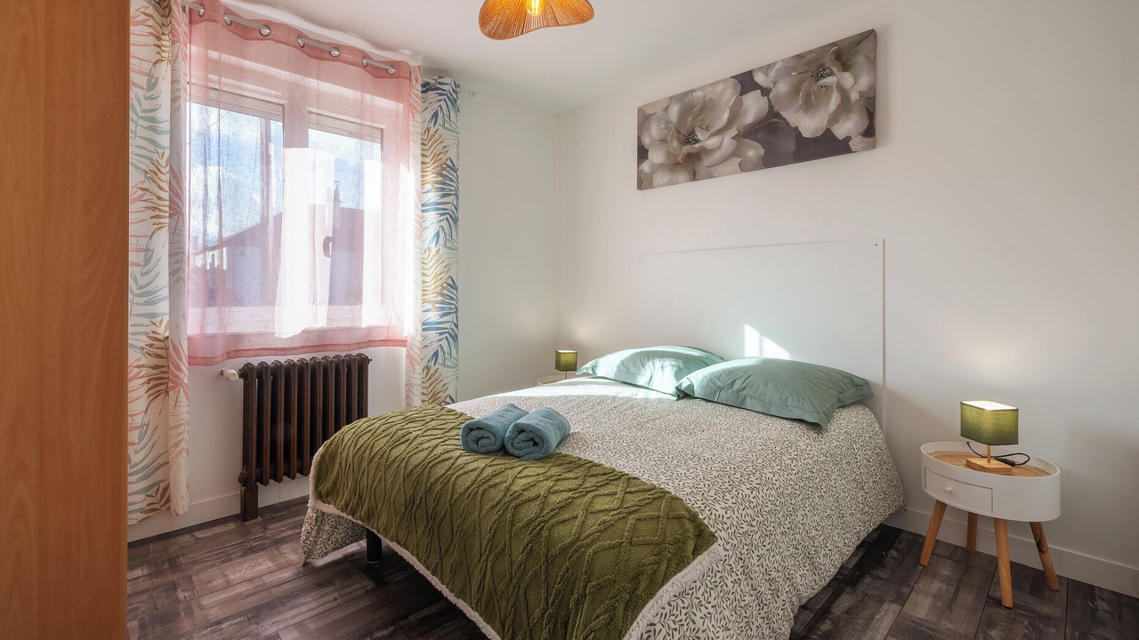 Photo of Bedroom in Laval