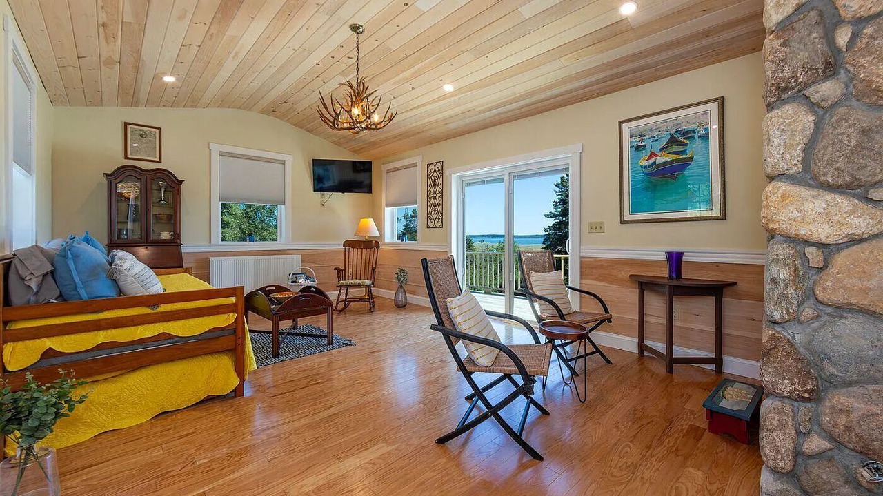 Photo of Livingroom in Lubec