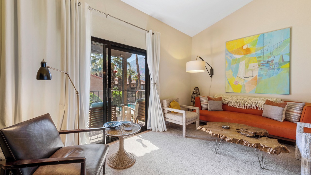 Photo of Livingroom in Uptown Design District