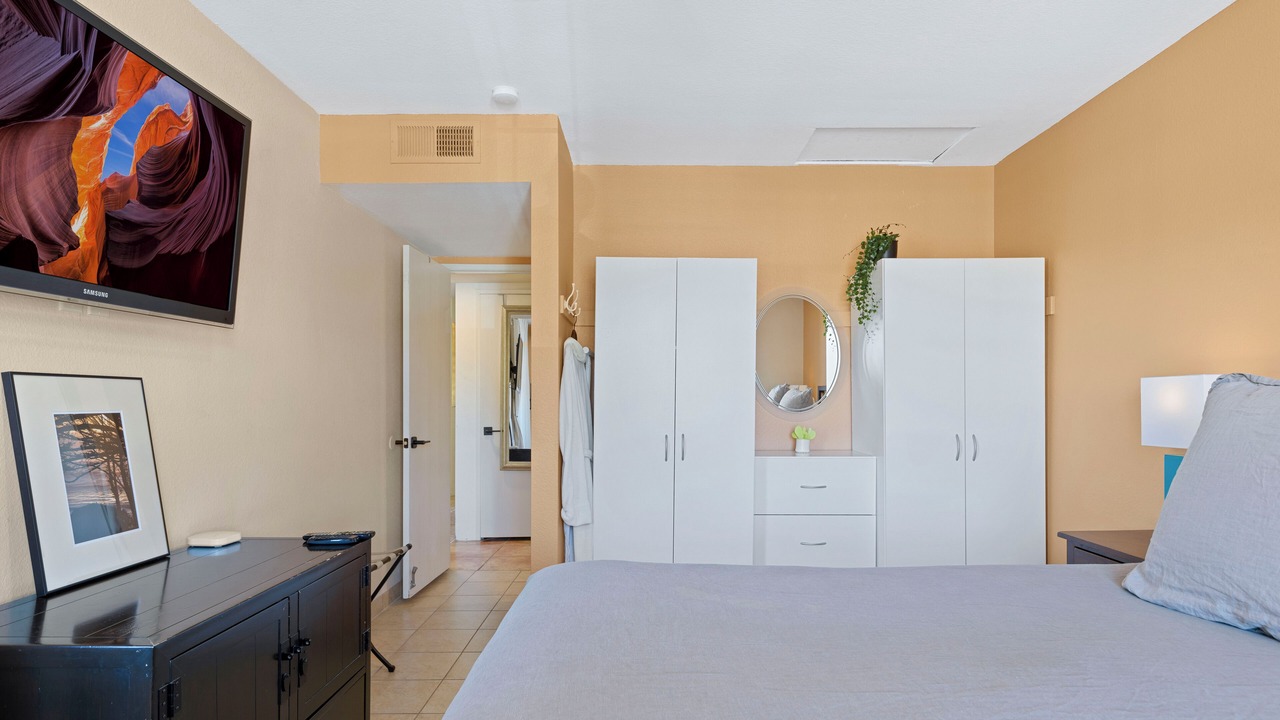 Photo of Bedroom in Uptown Design District