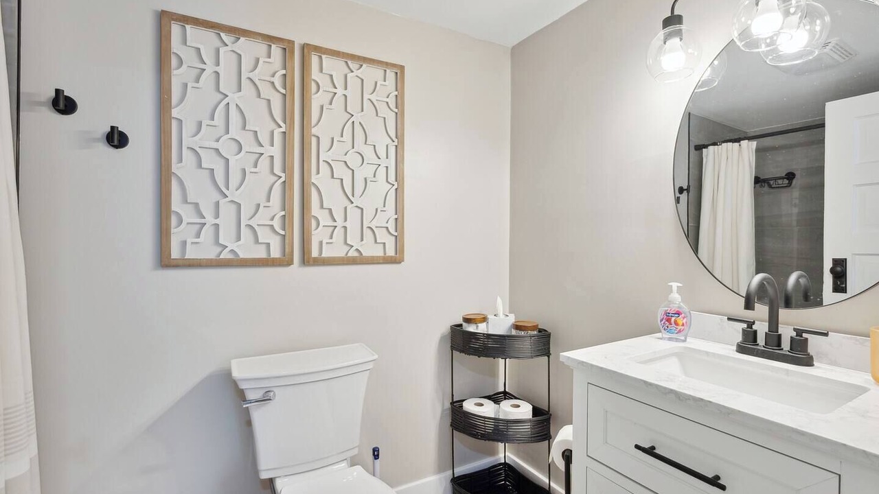 Photo of Bathroom in Lansing