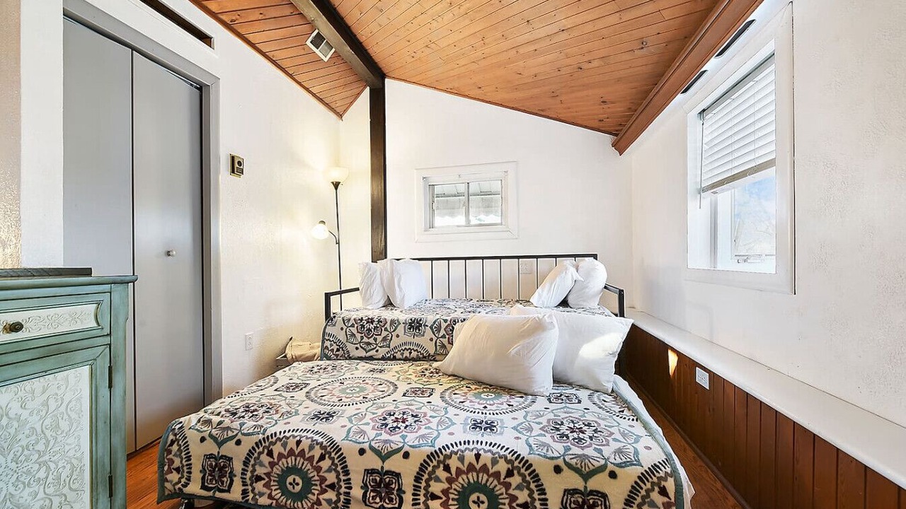 Photo of Bedroom in Crafton