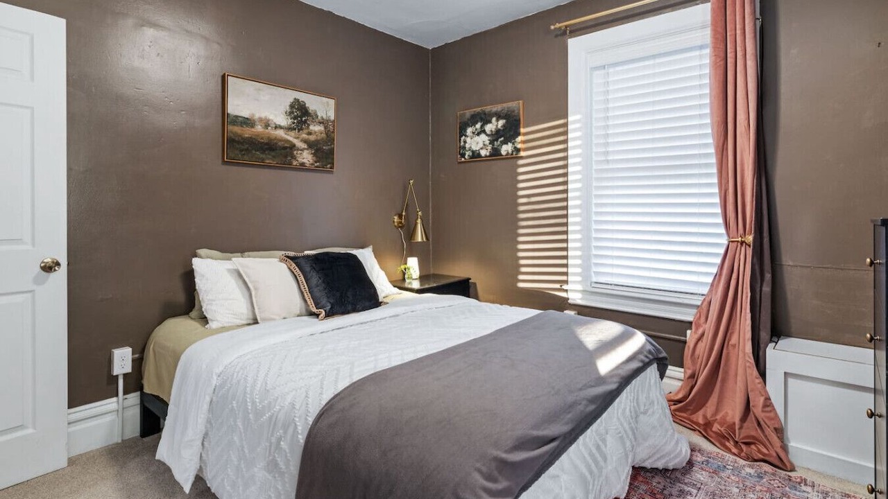 Photo of Bedroom in Crafton