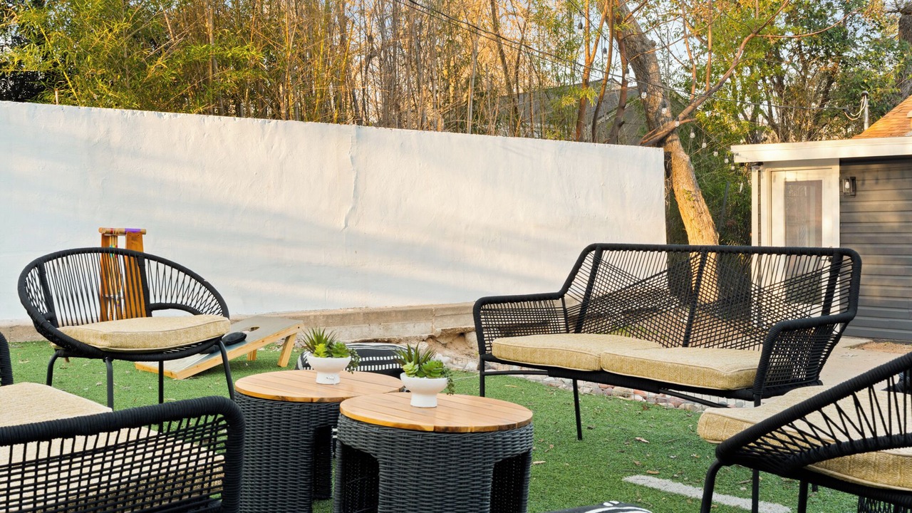 Photo of Outdoor in Cherrywood