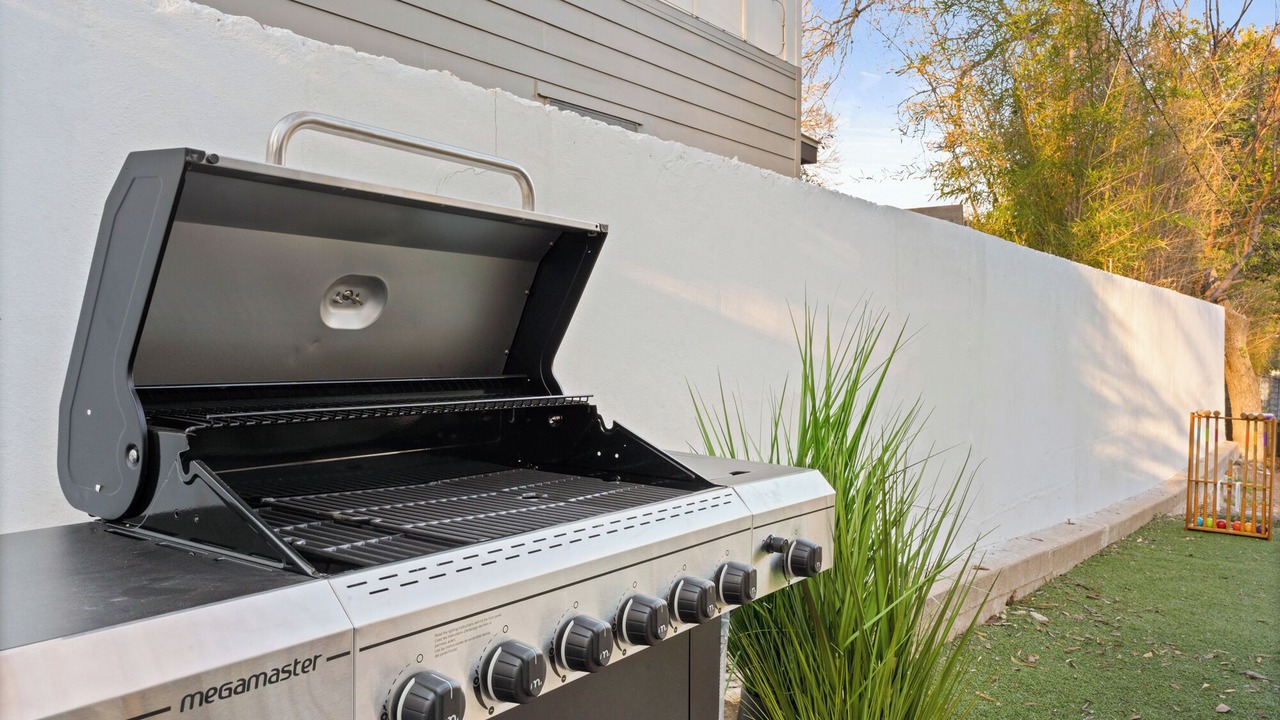 Photo of Outdoor in Cherrywood