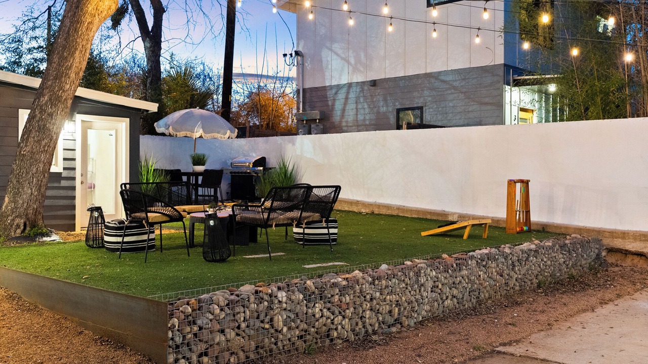 Photo of Outdoor in Cherrywood