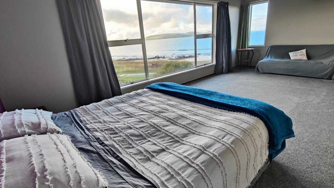 Photo of Bedroom in Colac Bay