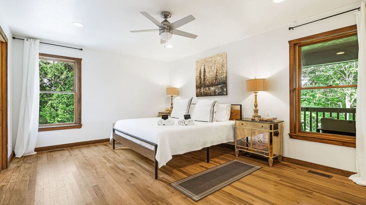 Photo of Bedroom in Bryson City