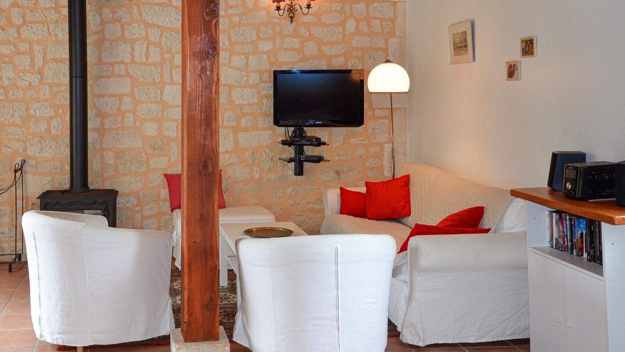 Photo of Bedroom in Saint-Julien-de-Crempse