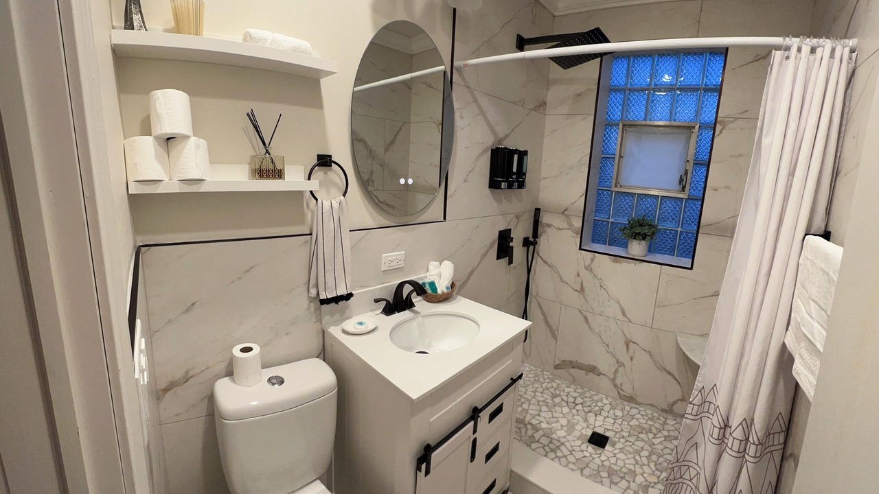 Photo of Bathroom in River Grove