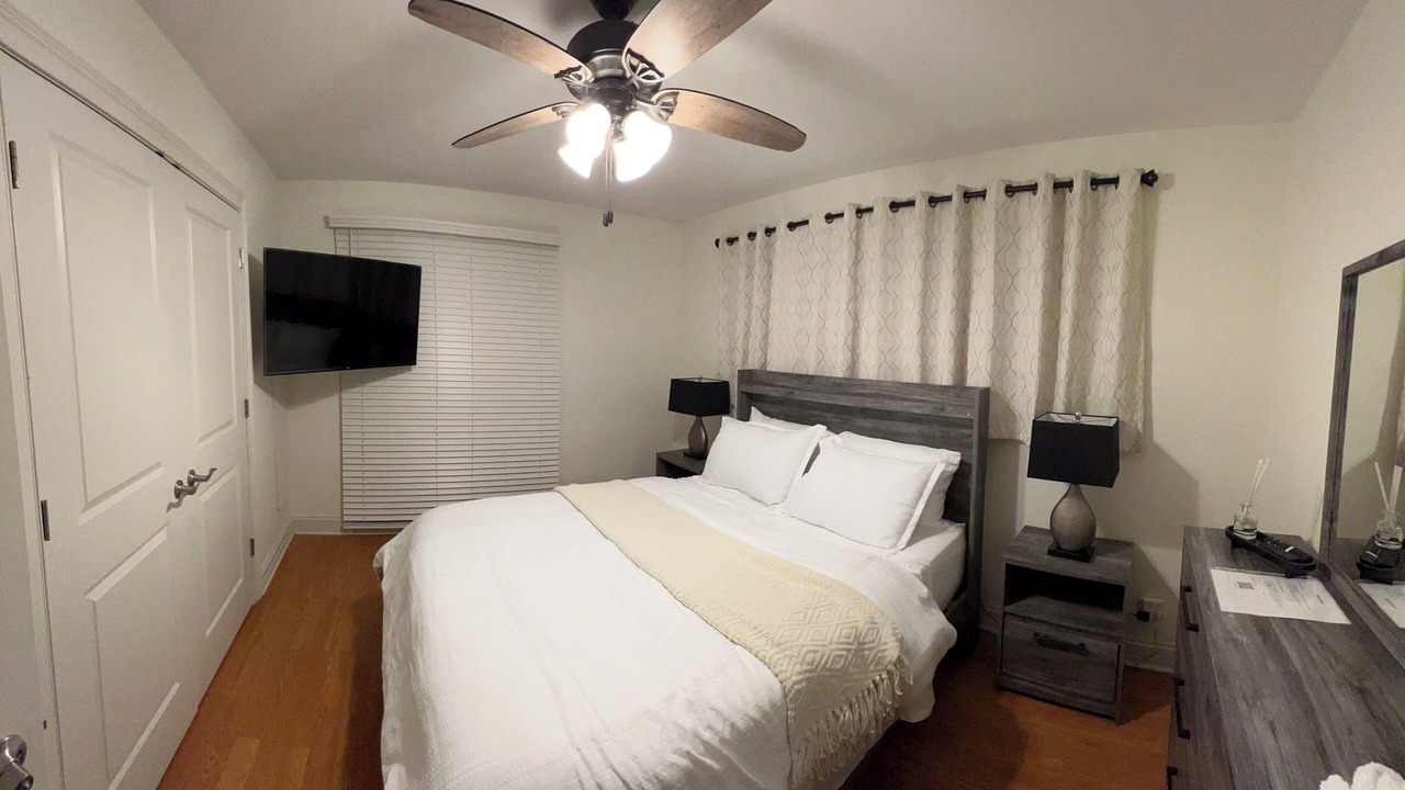 Photo of Bedroom in River Grove