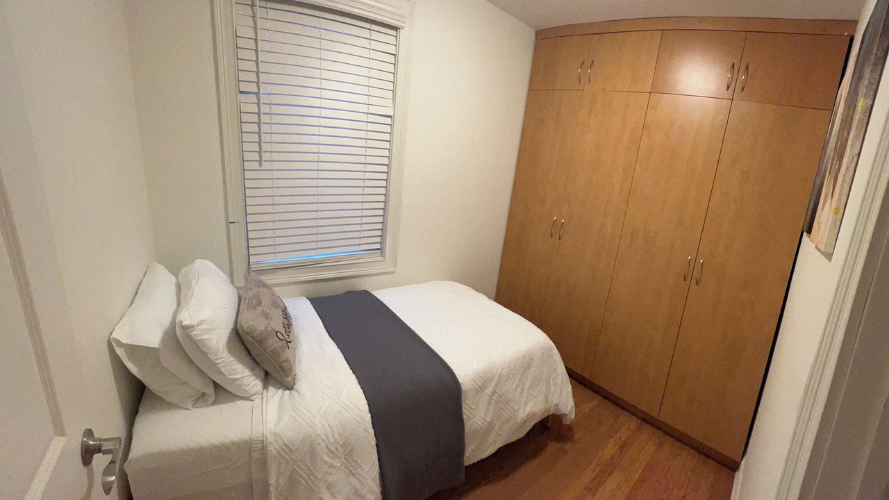 Photo of Bedroom in River Grove