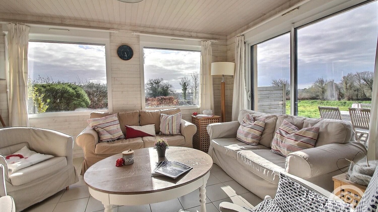 Photo of Livingroom in Plougrescant