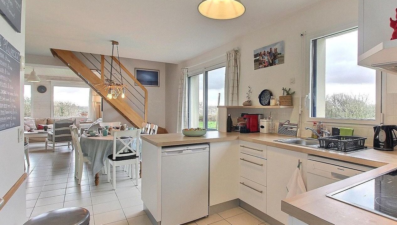 Photo of Kitchen in Plougrescant