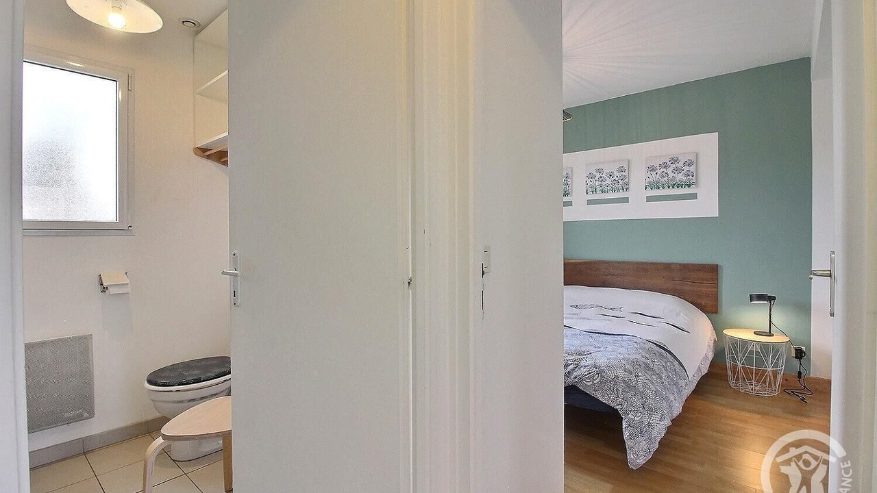 Photo of Bedroom in Plougrescant