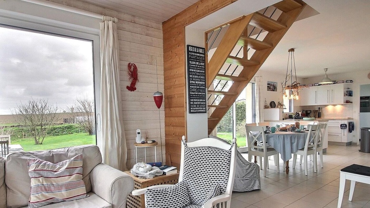 Photo of Livingroom in Plougrescant