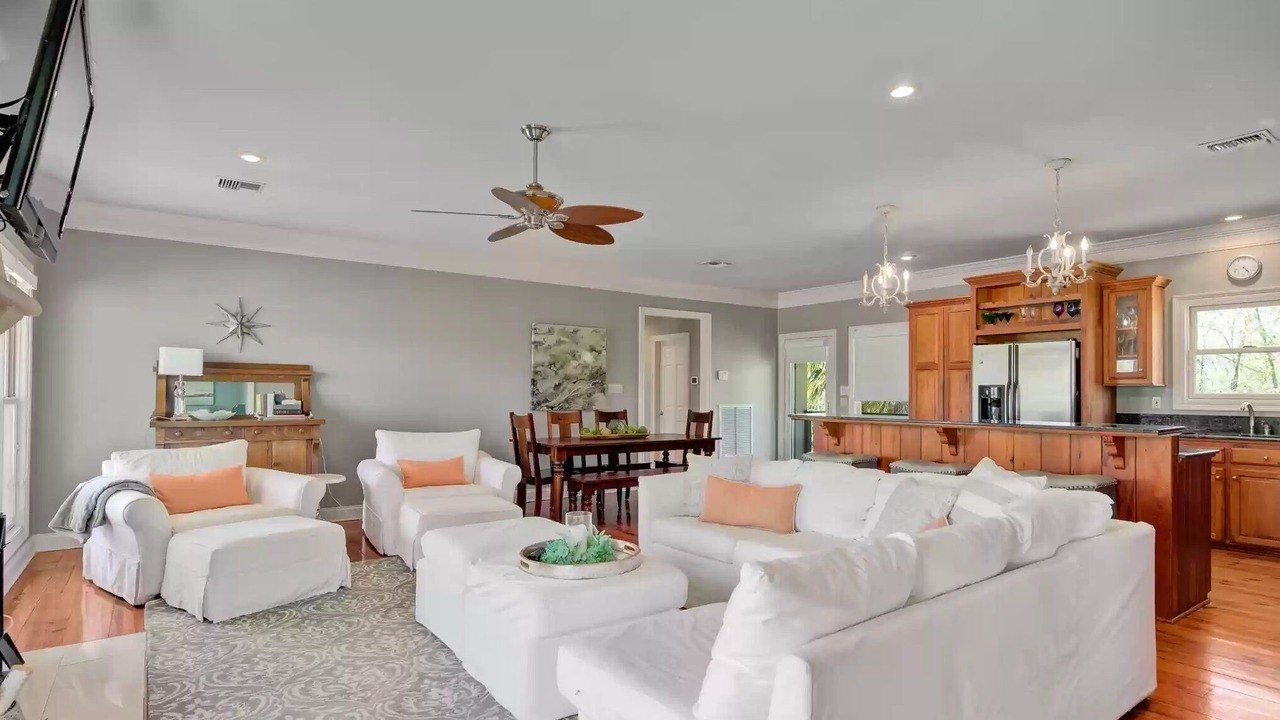 Photo of Livingroom in Atchafalaya