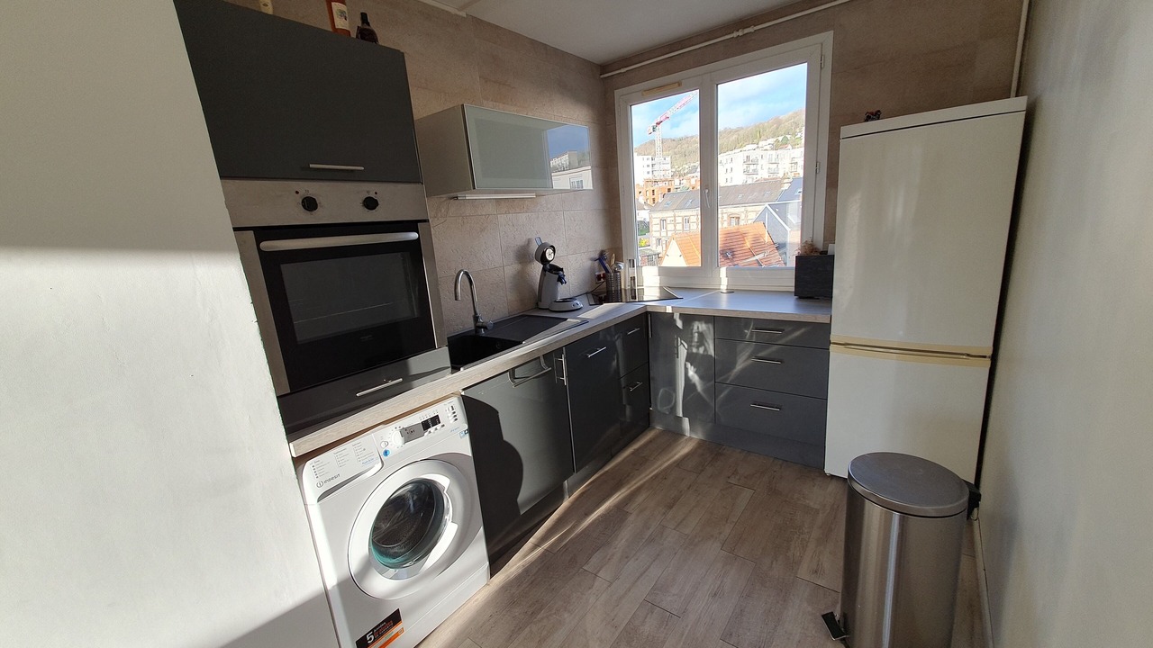 Photo of Kitchen in Coteaux Ouest