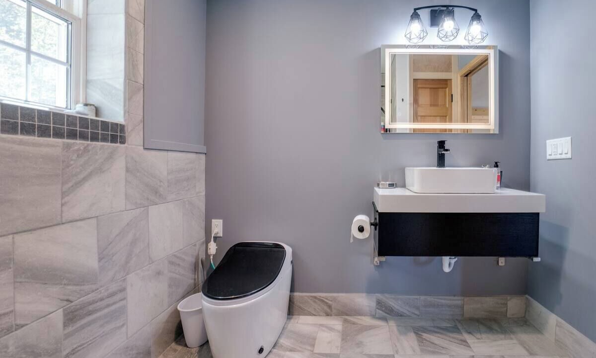 Photo of Bathroom in Town of Milo