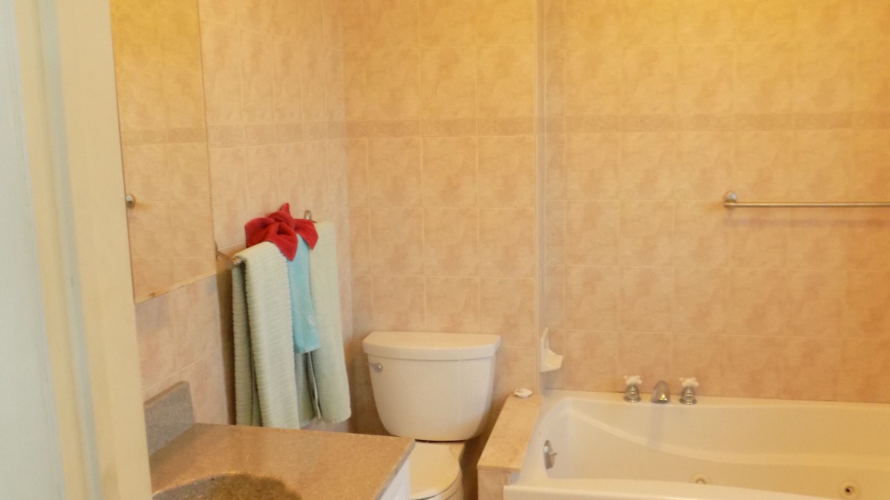 Photo of Bathroom in Broad Channel