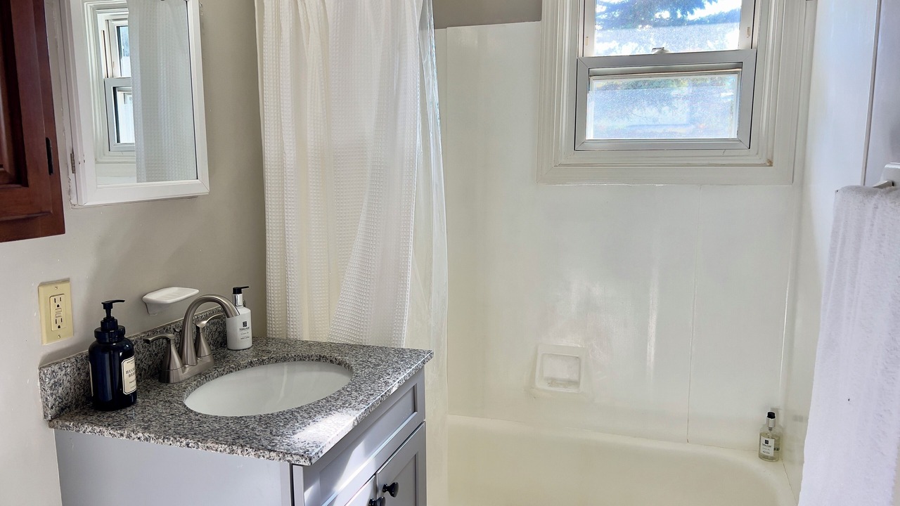 Photo of Bathroom in Ocean Park