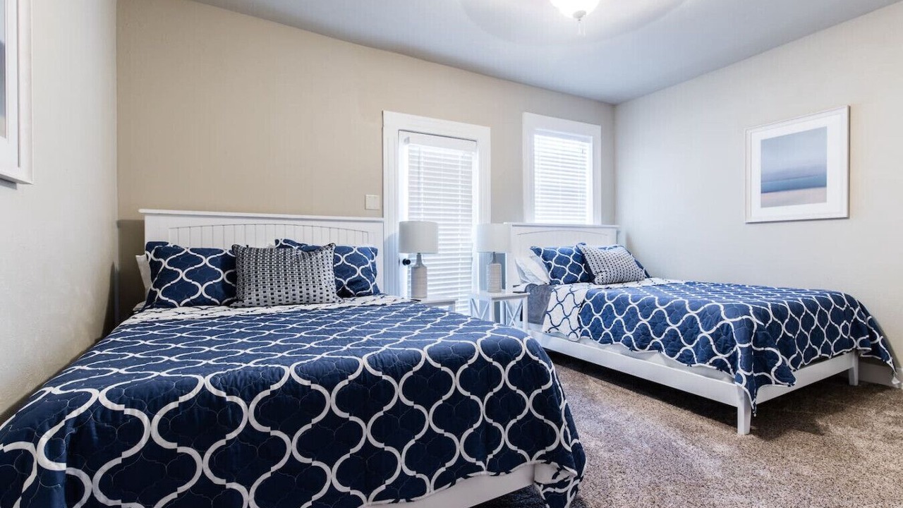 Photo of Bedroom in Peak's Suburban Addition